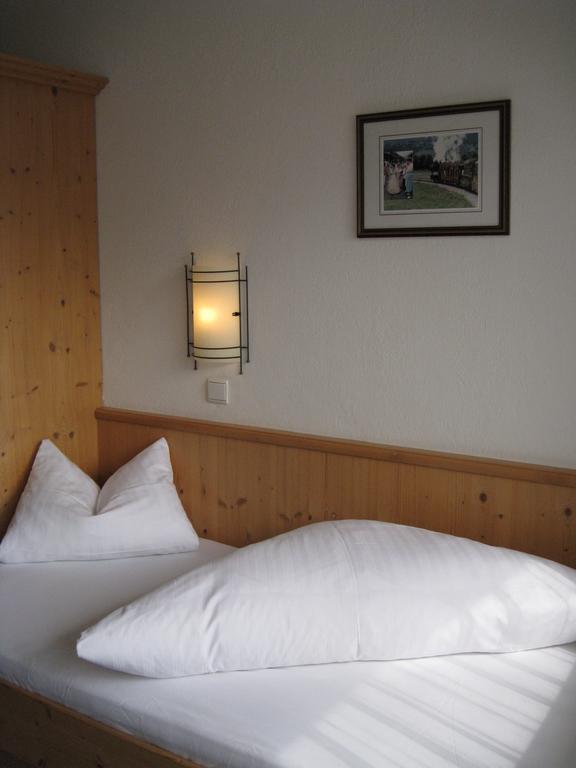 Apart Hotel Garni Strasser Zell am Ziller Room photo